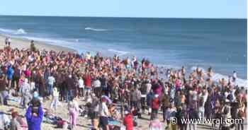 Wrightsville Beach's new year plunge raises funds to support local students