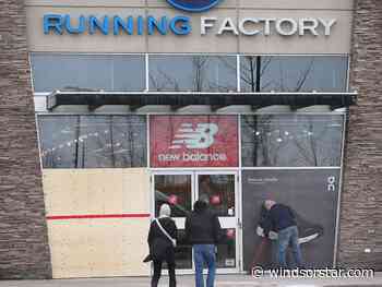 Crash and grab: Windsor police investigate after thief drives car through shoe store window