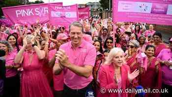 See the incredible way Aussies have pitched in to help fight cancer at the SCG's Pink Test after huge change to the summer tradition