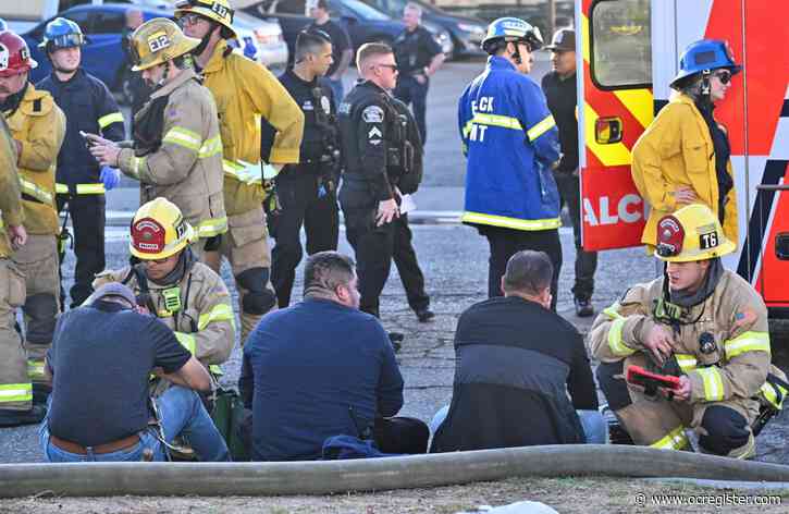 Small plane crashes into Fullerton building near airport, killing at least 1 and injuring 15