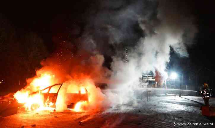 Opnieuw auto in brand tijdens onrustige nacht in Kerkdriel