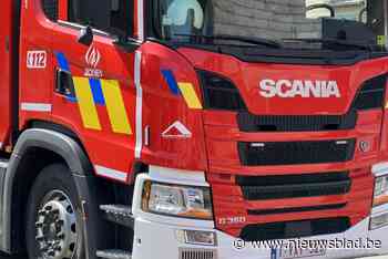 Brandweer heeft schouwbrand in Ichtegem snel onder controle