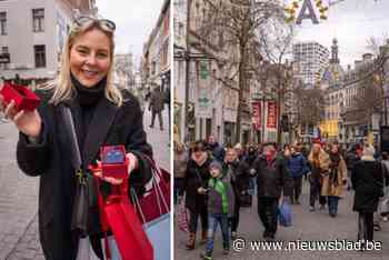 Eerste soldendag trekt veel volk naar Antwerpen: “Wij proberen deze dag te overleven”