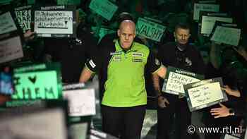 Van Gerwen loopt wereldtitel mis na ruime nederlaag tegen Littler