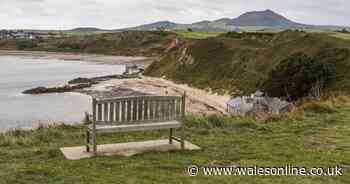 Jaw-dropping coastal walk ends at breathtaking pub named third best in the world