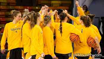 Cowgirls Travel to Fresno State for First League Road Test