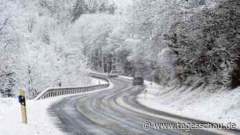 Warnung vor gefährlichen Straßenverhältnissen wegen Eis und Schnee