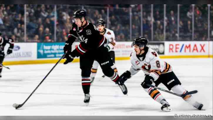 Hitmen return to first place with 6-2 win over Rebels in Red Deer