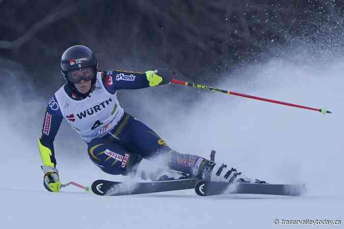 Olympic champ Sara Hector wins World Cup giant slalom as former leader Federica Brignone falls