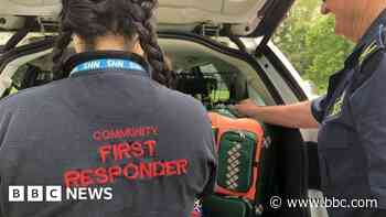 Ambulance service recruiting volunteer responders