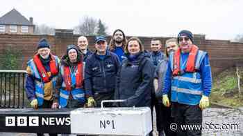 Canal routes to become 'nature havens'