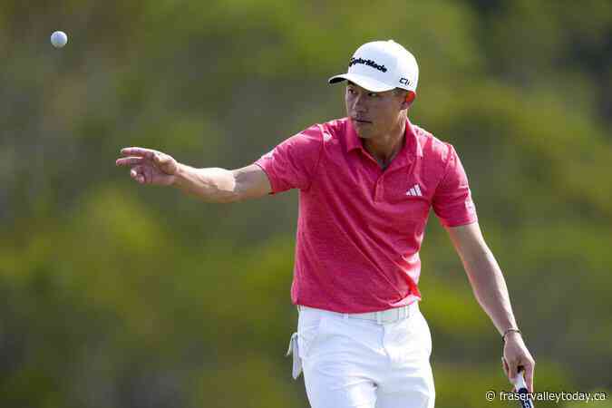 Matsuyama cards 11 birdies for a 62, leads Morikawa by 1 at Kapalua