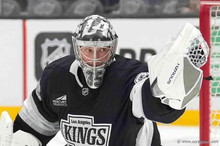 Adrian Kempe’s late goal against Lightning powers Kings to ninth straight home win