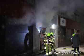 Brand in bedrijfsverzamelgebouw opgeschaald naar ‘zeer grote brand’