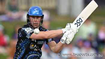 LIVE BBL: Lynn departs one short of quick-fire 50 as Hurricanes stall Strikers