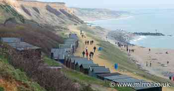 Tiny UK seaside village with colourful beach huts just nine miles from New Forest