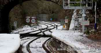 Rail passengers told 'do not travel' as snow hits services across large areas of country