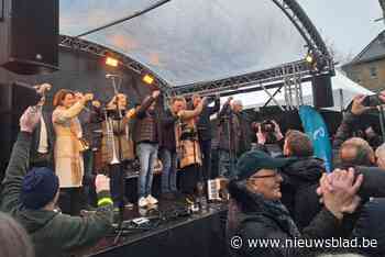 Feestelijke nieuwjaarsreceptie onder grote boogtent in Bilzen-Hoeselt