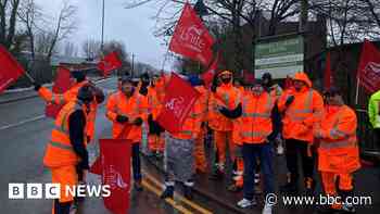 Birmingham bin strike starts in row over job roles