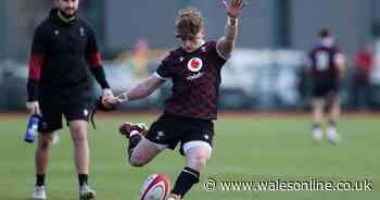 Welsh schoolboy fly-half with host of offers in England makes Wales ambitions clear