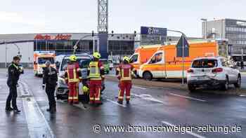 Unfall an Lebenstedter Knotenpunkt – vier Personen leicht verletzt