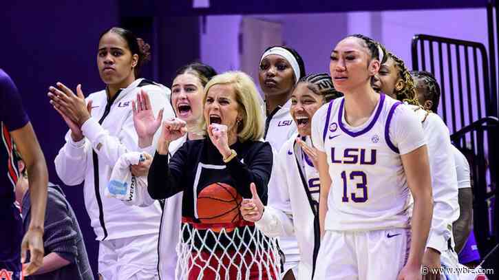 LSU fans don sequins, blonde wigs to celebrate 'Dress Like Kim Mulkey Day' during Auburn win