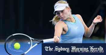 Aussie No.1 navigates first task, as Barty’s heir apparent issues warning