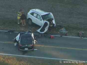 At least one person airlifted from head-on crash in Sampson County