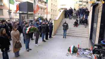 Acca Larentia, urla "Viva la resistenza" durante la commemorazione. Fermato e identificato