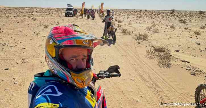 Africa Eco Race, aereo colpisce un camion di rifornimento: ferito Andrea Perfetti, motociclista e caporedattore di moto.it