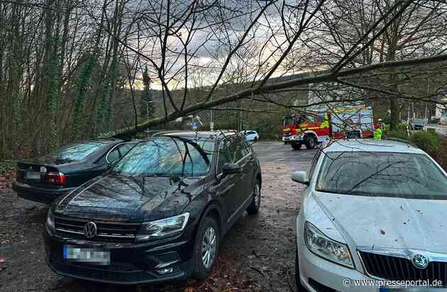 FW-EN: Fünf Einsätze für die Feuerwehr Herdecke am Dienstag - Weitere Sturmeinsätze und Menschenrettung auf der Straße