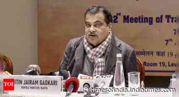 Nitin Gadkari announces 'cashless treatment' scheme for road accident victims