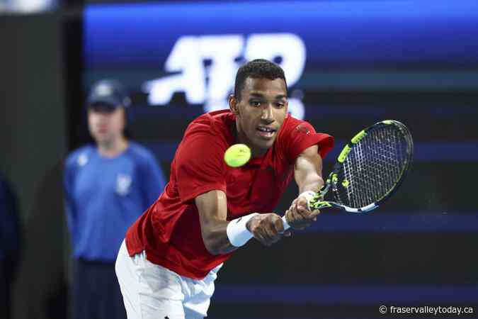 Auger-Aliassime advances to Adelaide quarterfinals