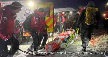 Mountain rescuers spend eight hours battling snow to rescue man in Peak District