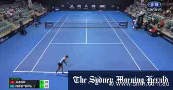 Adelaide International Highlights: Ons Jabeur v Yulia Putintseva