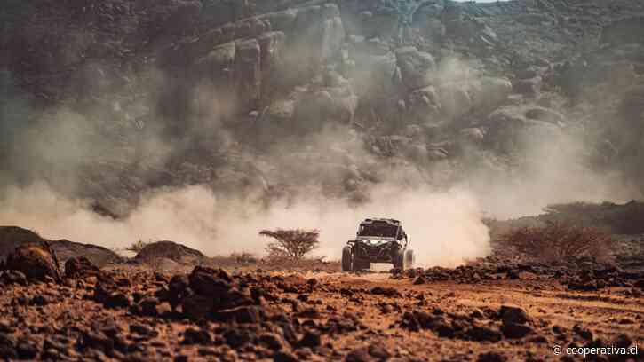 "Chaleco" López prolongó su buen momento con un segundo lugar en la cuarta etapa del Dakar