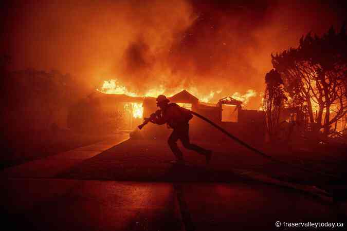 Two Quebec planes and their crews helping fight devastating L.A. wildfires