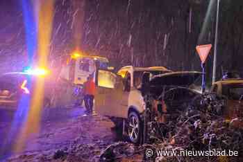 Twee auto’s botsen in Genk door sneeuwval