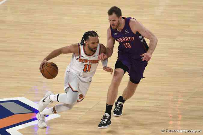 Towns has 27 points, 13 rebounds as Knicks beat Raptors 112-98