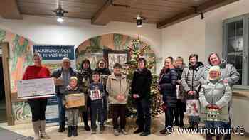 Losverkauf für guten Zweck in Kirchheim - Spende an Bunten Kreis übergeben