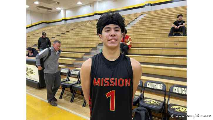 Mission Viejo boys basketball starts league play with victory over Capistrano Valley