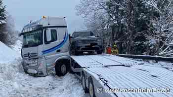 Zahlreiche Unfälle bei Schnee und Glätte fordern Verletzte – Retter teils im Dauereinsatz