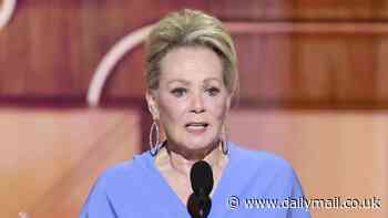 Jean Smart asks TV networks to not air awards shows and donate revenue to victims of LA wildfires