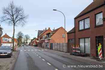 Beurtelings verkeer op Hoogstraatsesteenweg door nutswerken