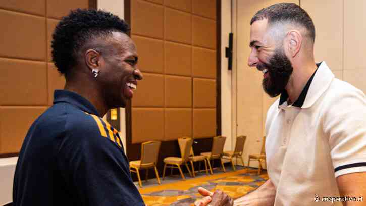 Benzema visitó a los jugadores de Real Madrid en Arabia Saudita