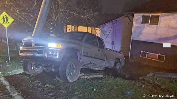 Pickup truck driver takes out power pole in Abbotsford after fleeing police early Thursday