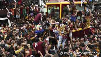 Hundreds of Thousands of faithful celebrate Jesus Nazareno in the Philippines