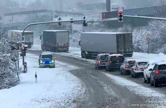 POL-MK: Zweite Schneebilanz: Zahlreiche Unfälle und chaotische Straßenzustände