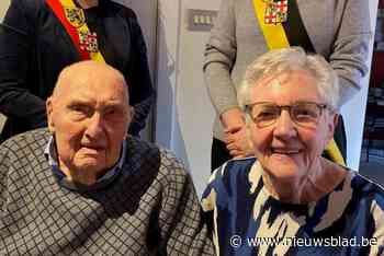 Lea en Robert vieren briljanten jubileum: “Het begon op het bal van de pompiers”