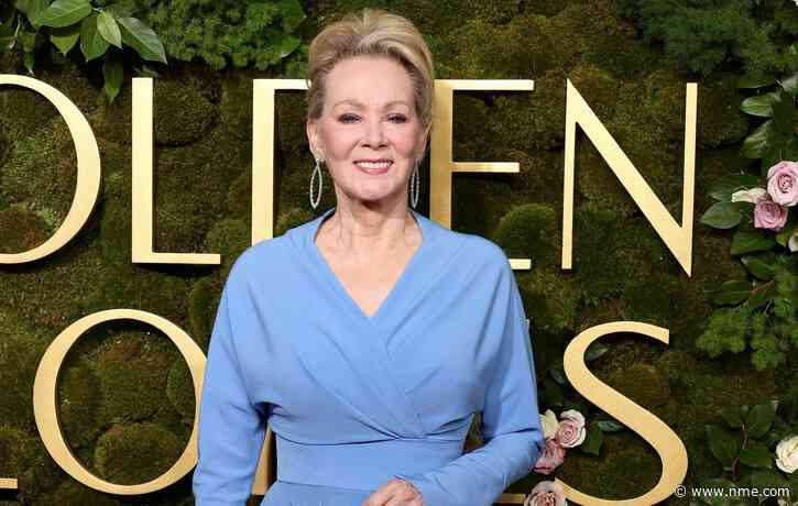 Jean Smart calls for awards ceremonies to be postponed in wake of LA wildfires